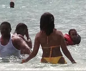 Chinatsu Nakano - 12 Bellezas japonesas