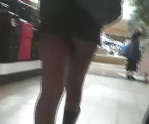 Secretaria tetona en medias y una liga