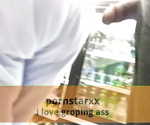 tetona kagney Lynn karter a chorros mientras su dedo del entrenador de golf